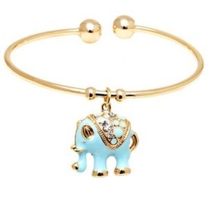 Adorable elephant 🐘 Swarovski crystals bracelet